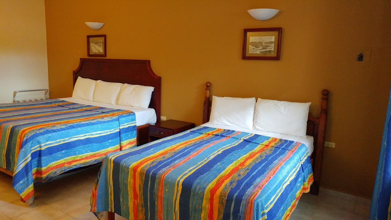 Sun Suites Cozumel Buitenkant foto