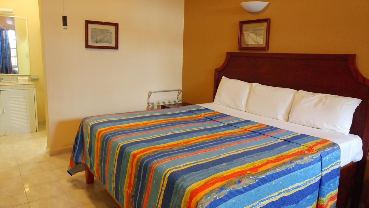 Sun Suites Cozumel Buitenkant foto