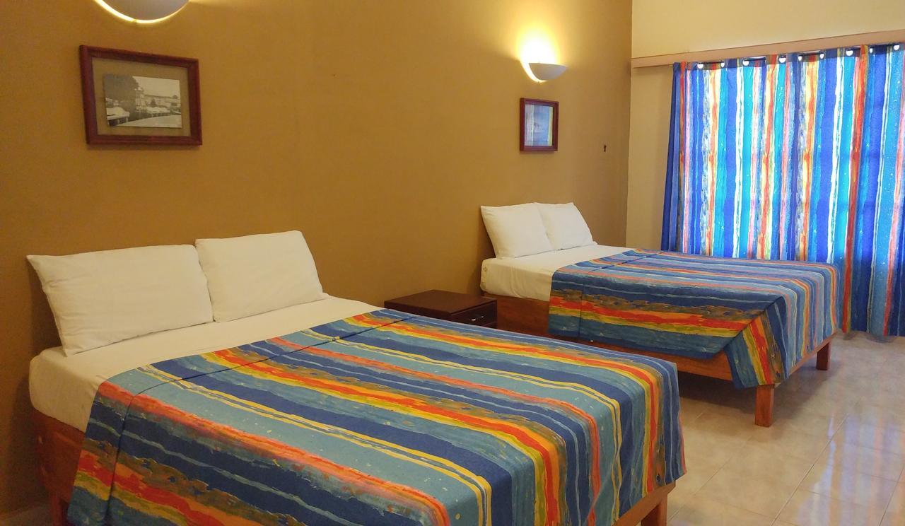 Sun Suites Cozumel Buitenkant foto